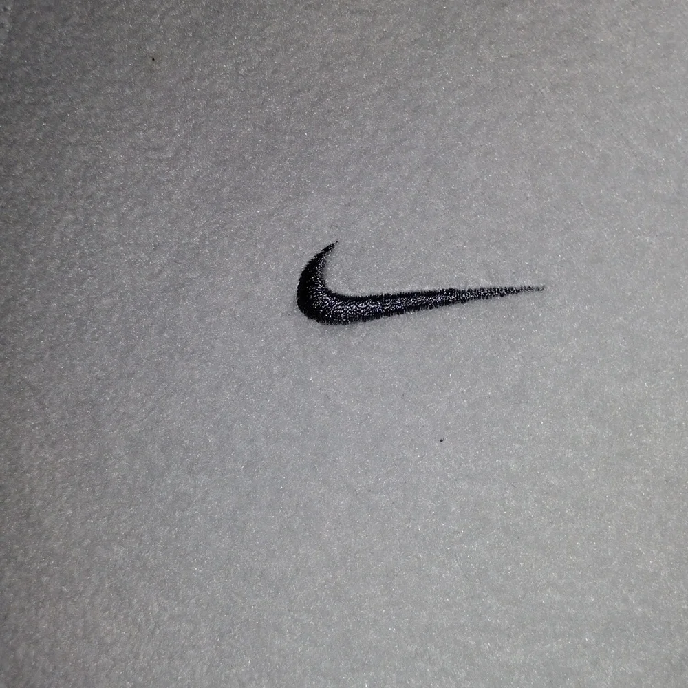 Nike pullover sweater ❄️☃️ - Picture 10 of 11